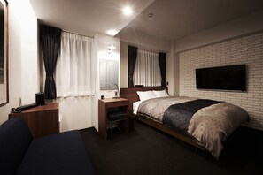 办公桌、熨斗/熨板、免费 WiFi