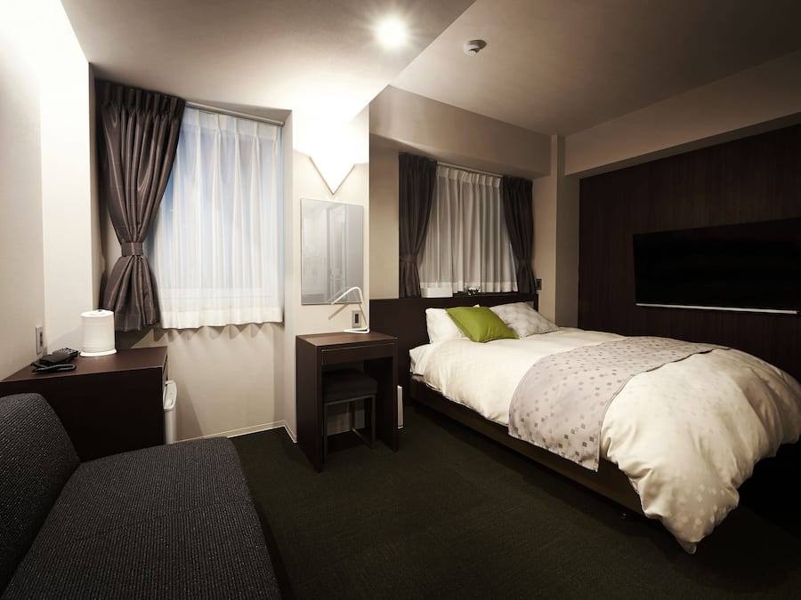 Bureau, fer et planche à repasser, Wi-Fi gratuit