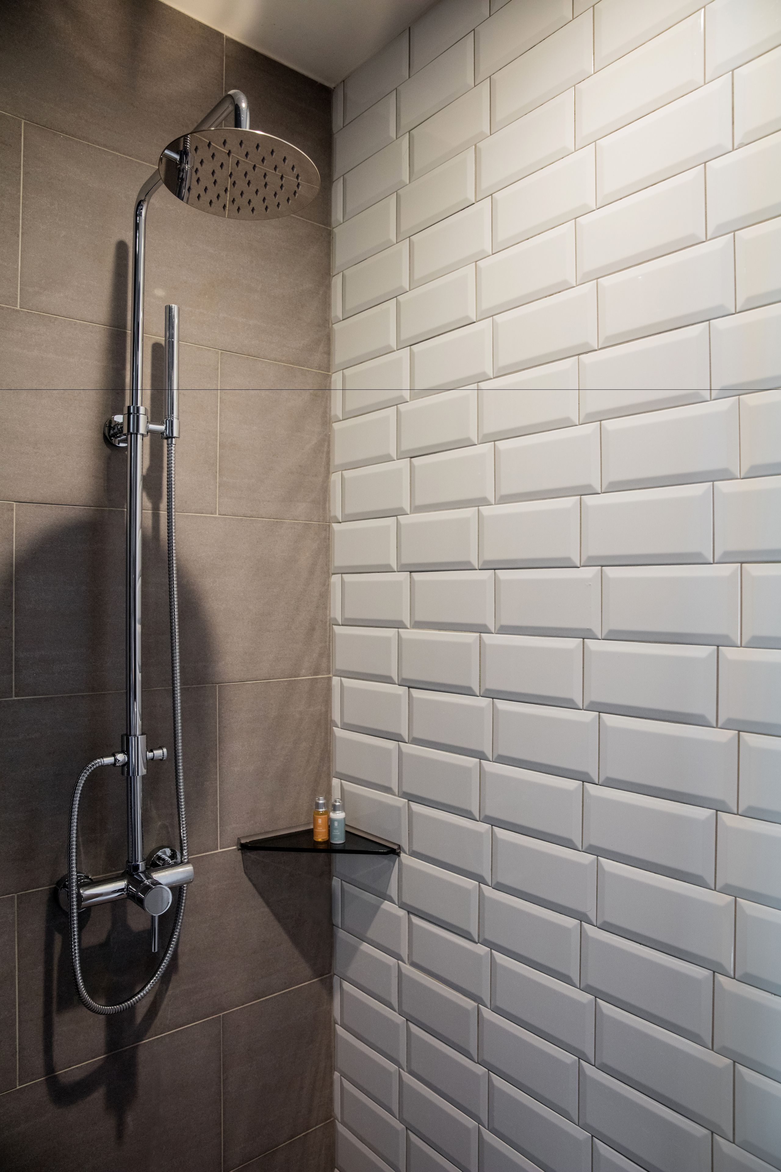 shower, free toiletries, hair dryer, slippers