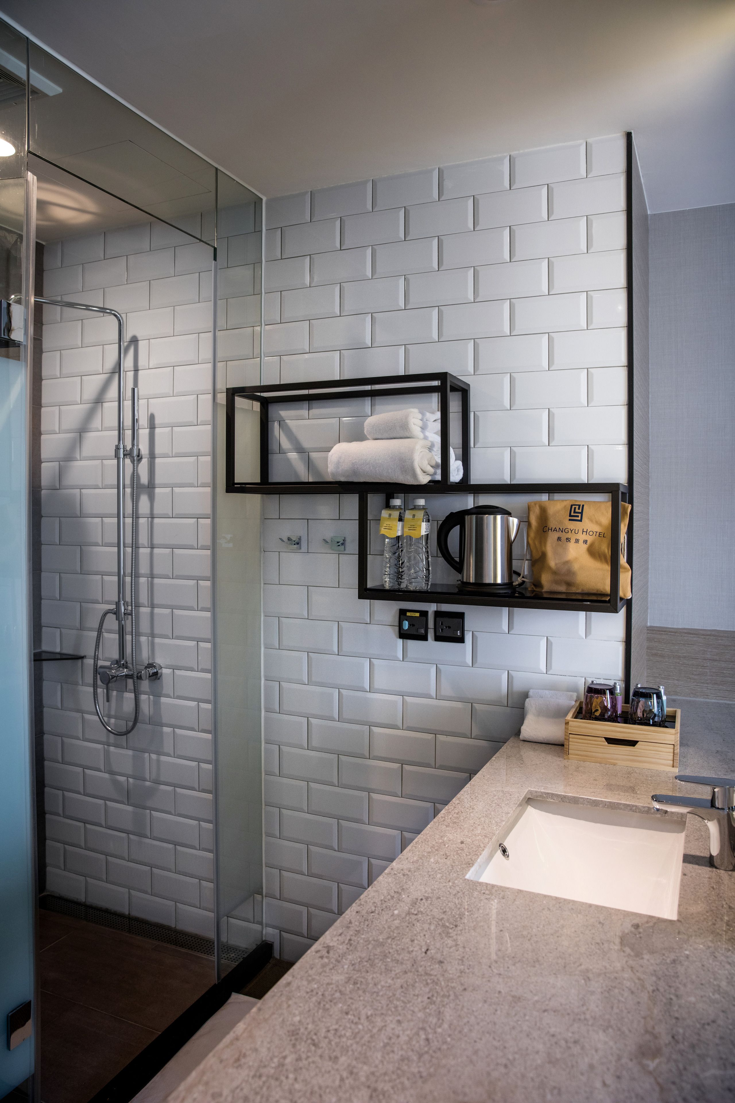 classic double room | bathroom | shower, free toiletries, hair dryer, slippers