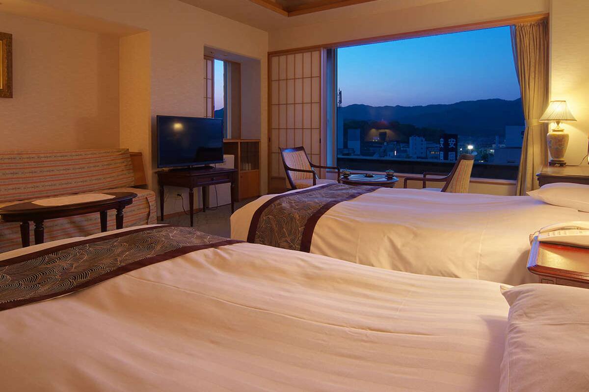 (New)Superior Twin Room - Non-Smoking | Premium bedding, in-room safe, WiFi (free), bed sheets