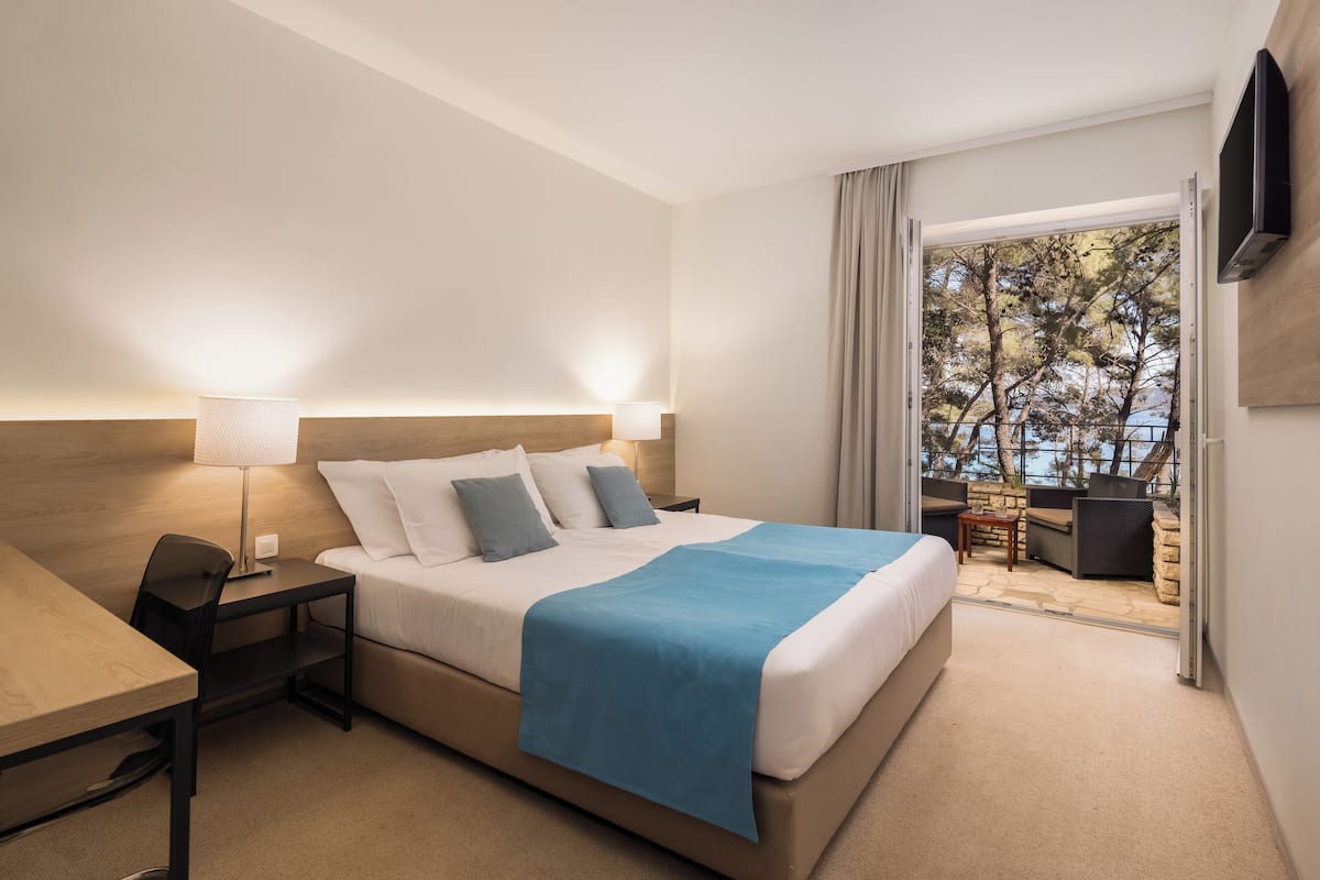 1 habitación, minibar, caja de seguridad en la habitación y escritorio