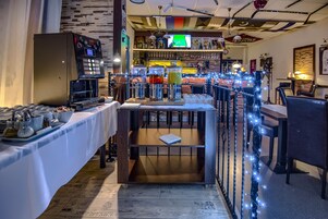 Daily buffet breakfast (EUR 6.00 per person)