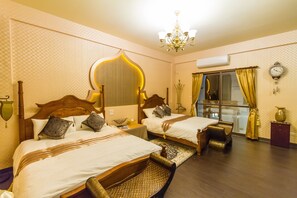 Premium bedding, desk, rollaway beds, free WiFi