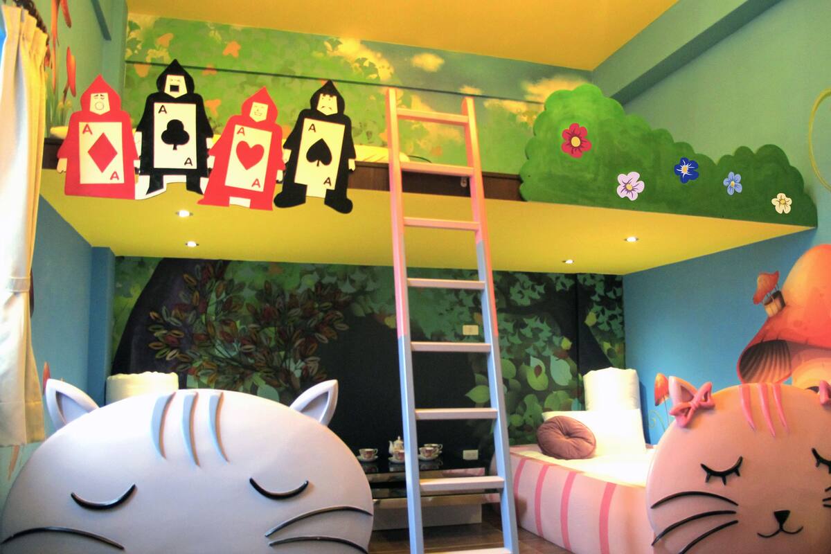 Children’s theme room