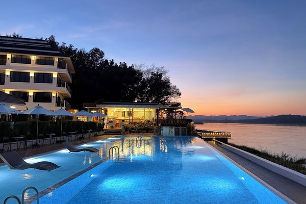 Outdoor pool, open 8:00 AM to 8:00 PM, pool umbrellas, sun loungers