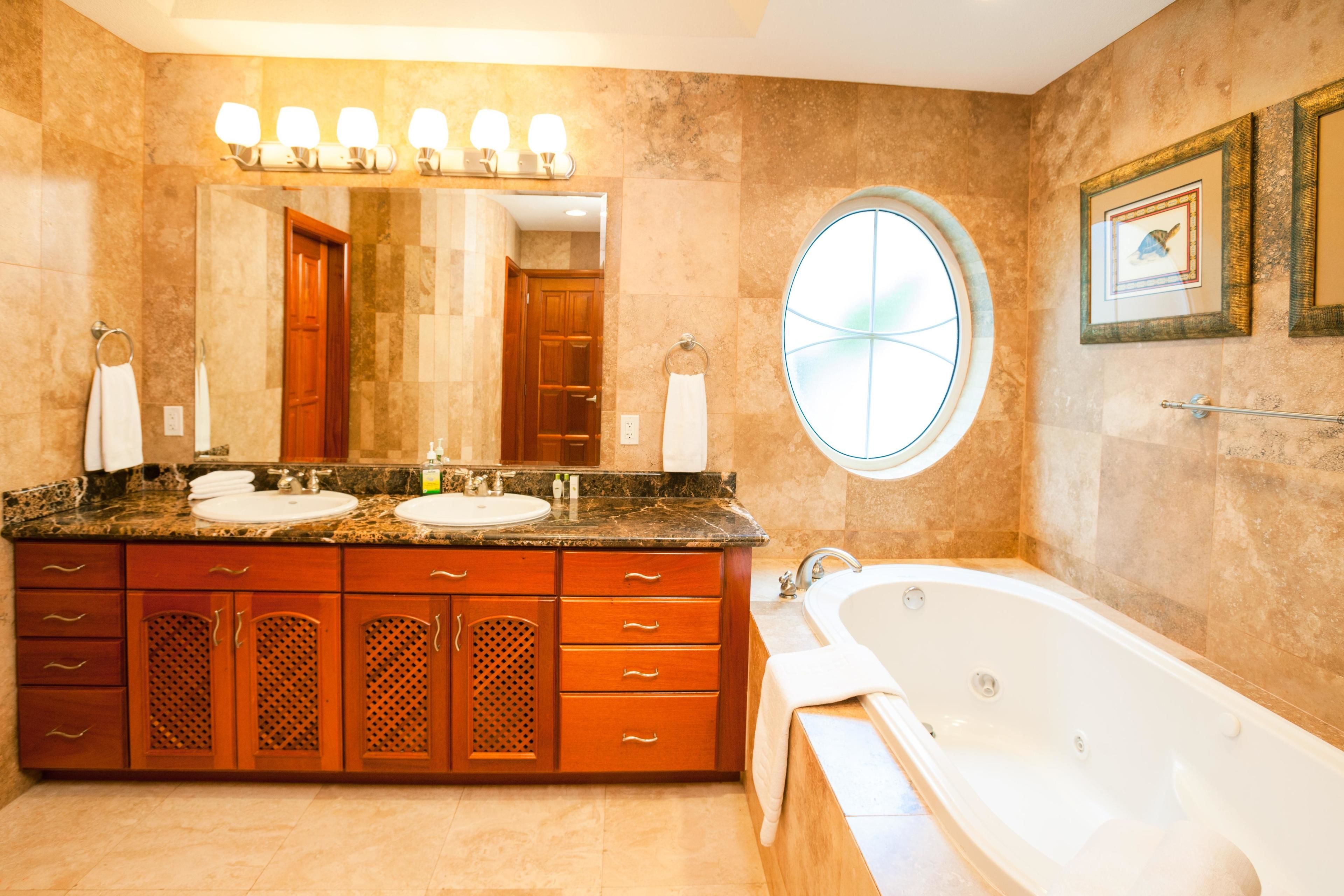 condo, 2 bedrooms, garden view | bathroom | shower, towels