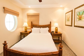 Condo, 3 Bedrooms, Terrace, Garden View