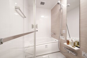 Free toiletries, hair dryer, slippers, towels - Okayama Square Hotel Plus (Okayama)