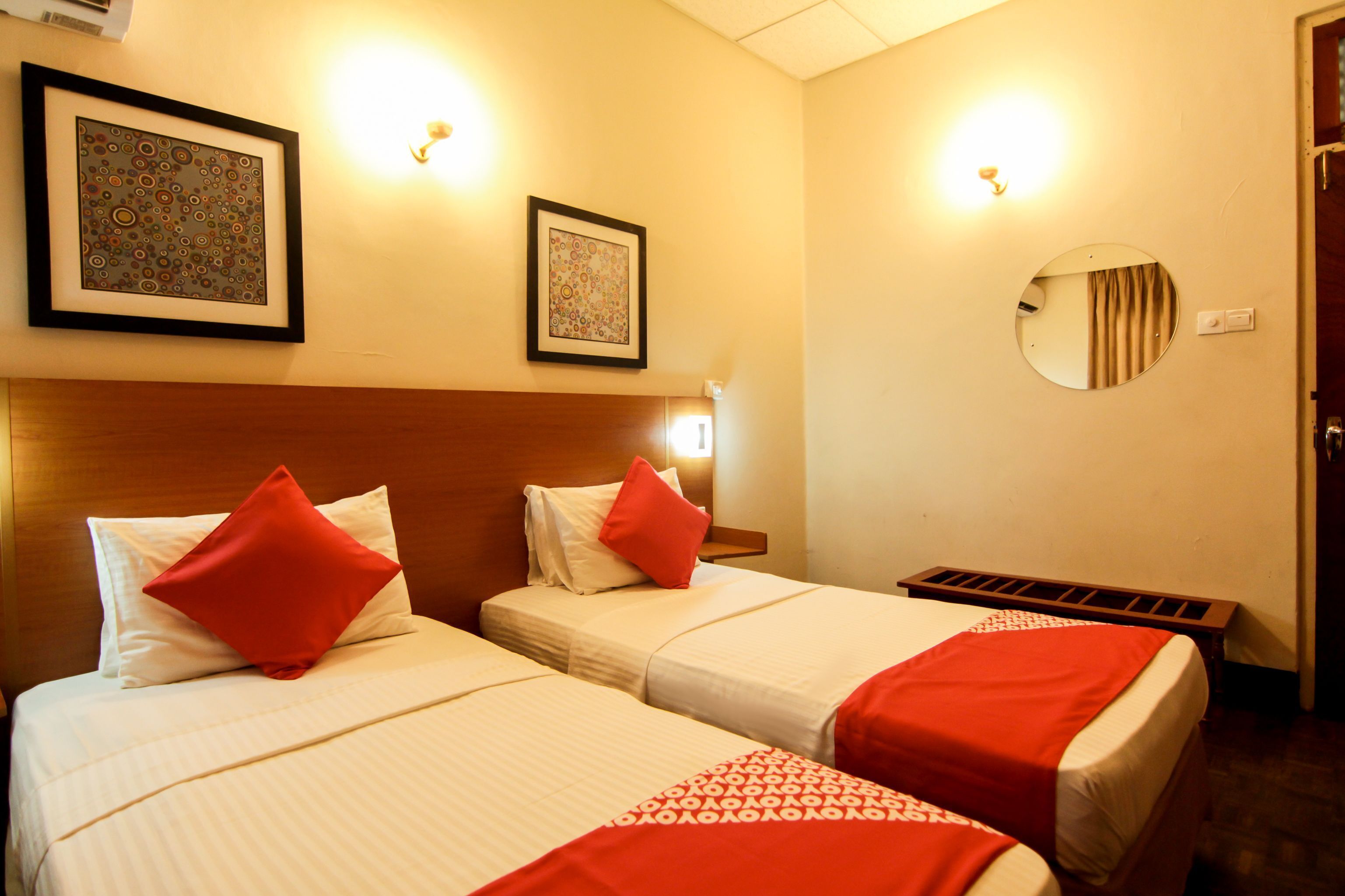 1 bedroom, premium bedding, in-room safe, desk