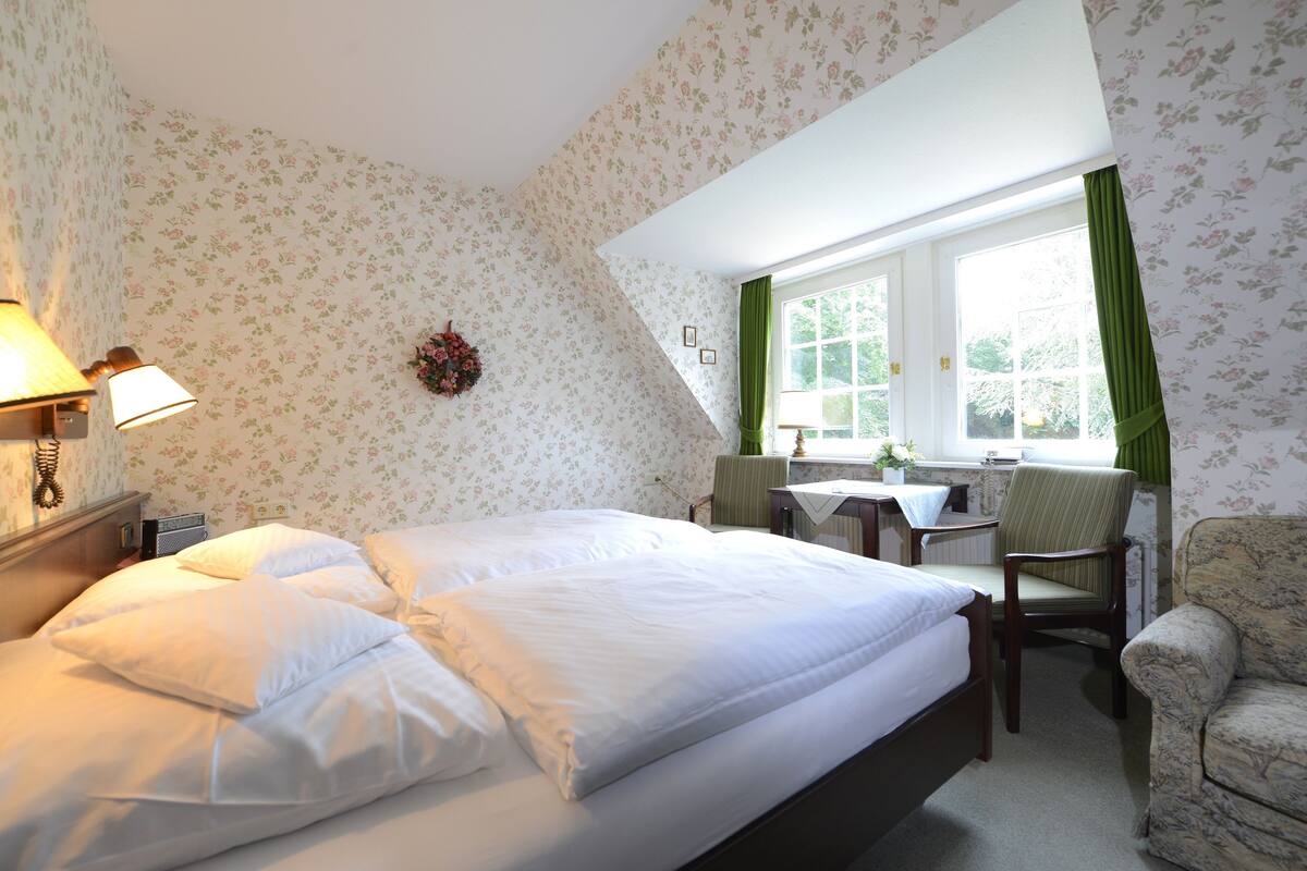 Standard Double Room, 1 Bedroom, Kitchenette, Garden Area | Minibar, in-room safe, individually decorated, individually furnished