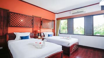 Tomannsrom – elite, 1 soverom | Sengetøy av topp kvalitet, minibar og skrivebord