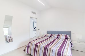 Luxury Penthouse, 1 Bedroom, Sea View, Annex Building - Agriturismo La Lobra (Massa Lubrense)