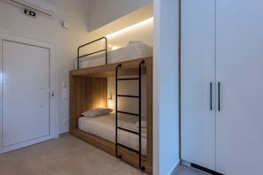 Studio Cao cấp (Mini Pool) | 2 phòng ngủ, bộ trải giường bằng vải cotton Ai Cập