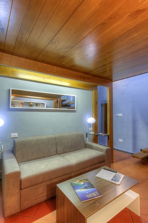 Junior Studio Suite