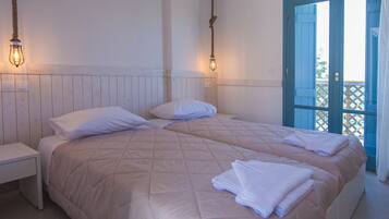 Premium bedding, down duvets, pillow-top beds, desk
