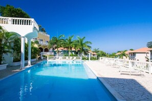 Townhome, 2 Bedrooms, Terrace, Garden View | Outdoor pool - Sunset Villas 12I (Roatan)