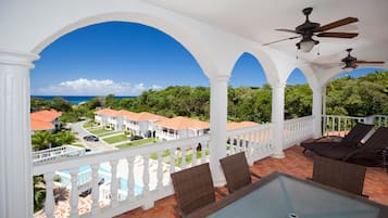 Casa geminada, 2 quartos, terraço, vista para o oceano | Sacada