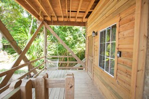 Townhome, 2 Bedrooms, Terrace, Garden View | Porch