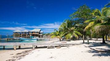 Kondominium, 2 kamar tidur, teras, pemandangan samudra | Pantai | Pantai di sekitar