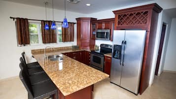 Condo, 2 Bedrooms, Ocean View | Private kitchen | Fridge, microwave, coffee/tea maker