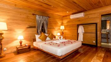 Cabaña de luna de miel, 1 cama King size, balcón, vista a la alberca | Servicios de la habitación