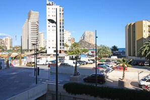 Appartement, 3 chambres, vue océan, en bord de plage | Vue de la chambre