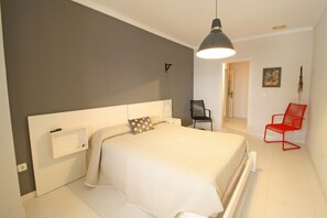 Appartement, 4 chambres, vue océan, en bord de plage