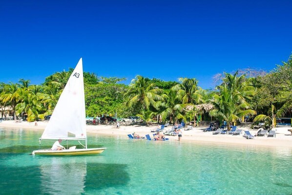 Villa, 4 Bedrooms, Terrace, Ocean View | Beach | On the beach - Coral Vista 2 3 bedroom option (Roatan)