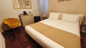 Camera Matrimoniale con Idromassaggio | Minibar con snack e bevande gratuite, cassaforte in camera