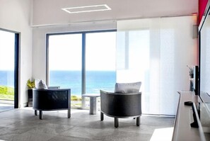 Villa, 3 Bedrooms - Crystal by RedAwnings (Oyster Pond)