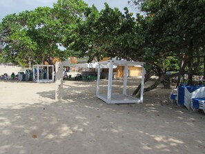 On the beach, white sand, fishing - Apartamento el Pueblito Playa Dorada (Puerto Plata)