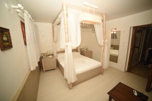 Standard Double Room, Ground Floor | 1 bedroom, minibar, bed sheets - Apollon Hotel (Bozcaada)