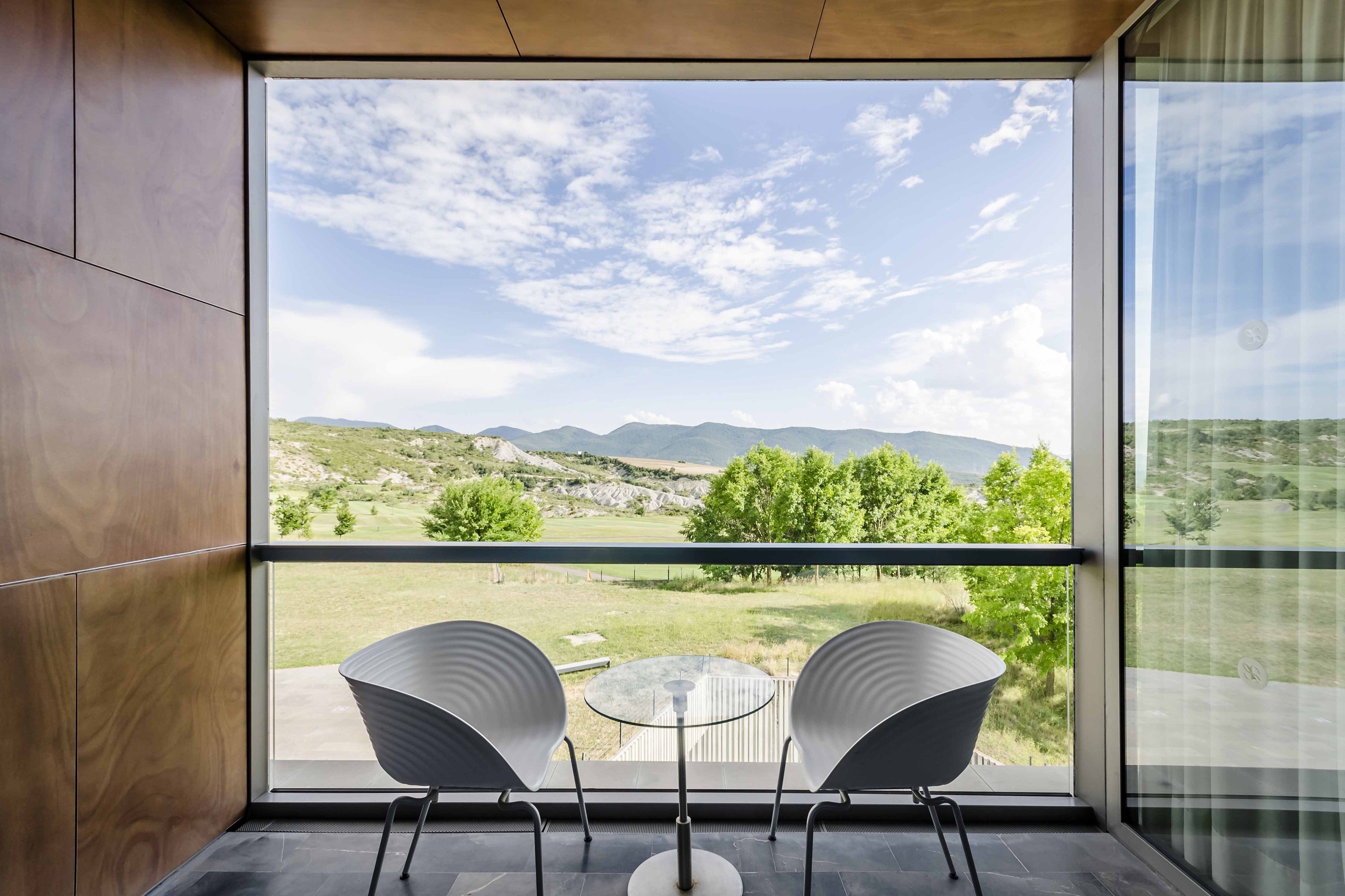 junior suite (2 pax) | minibar, in-room safe, blackout curtains, soundproofing