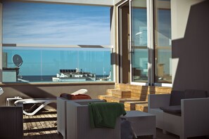 Terrace/patio - Embassy Hotel & SPA (Cattolica)