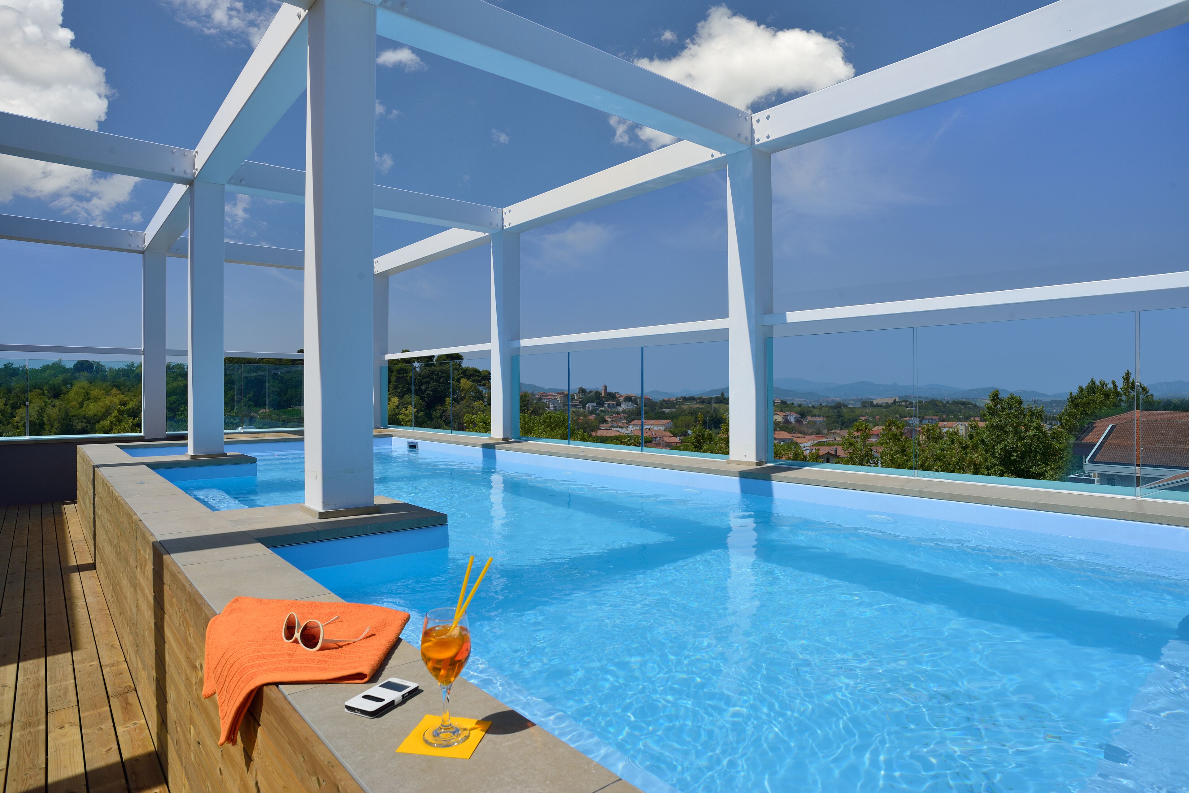 outdoor pool, pool loungers