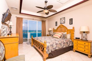 Condo, 3 Bedrooms, Terrace, Ocean View | 3 bedrooms - Villa Del Playa Penthouse 5 (Roatan)