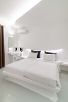 华丽套房 | 高档床上用品、羽 绒被、加厚床垫、迷你吧