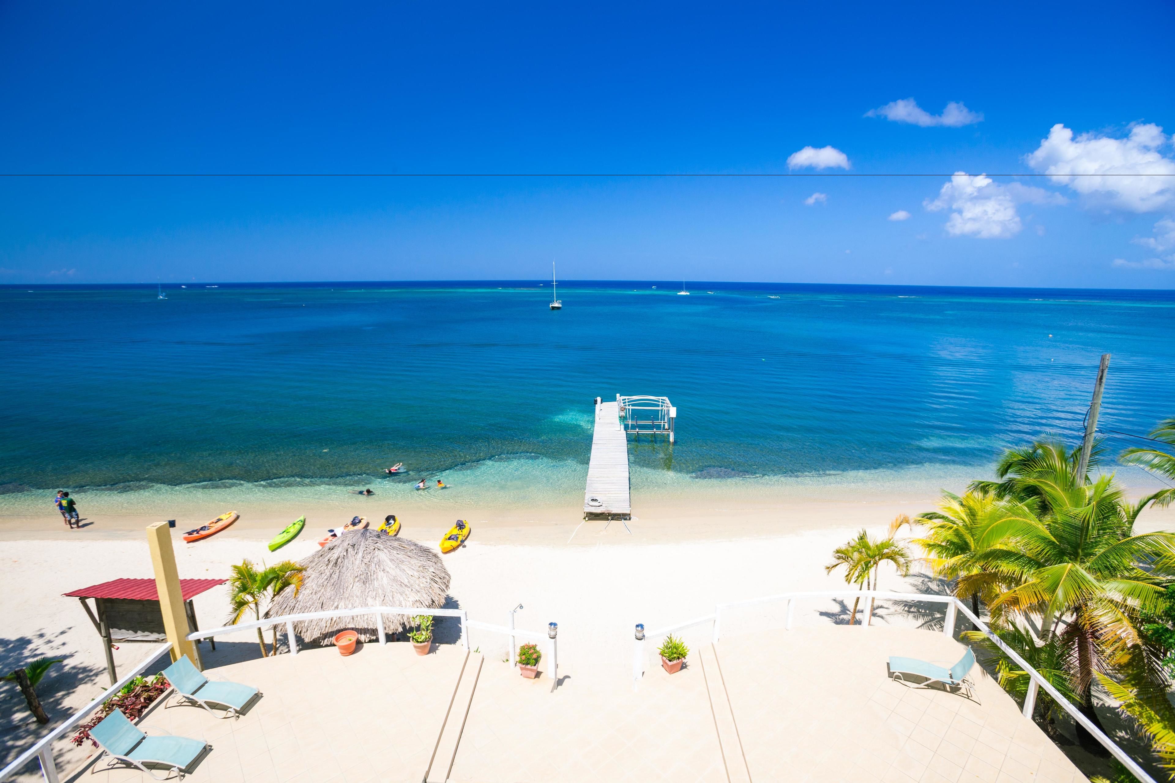 Condo, 3 Bedrooms, Terrace, Ocean View | Beach