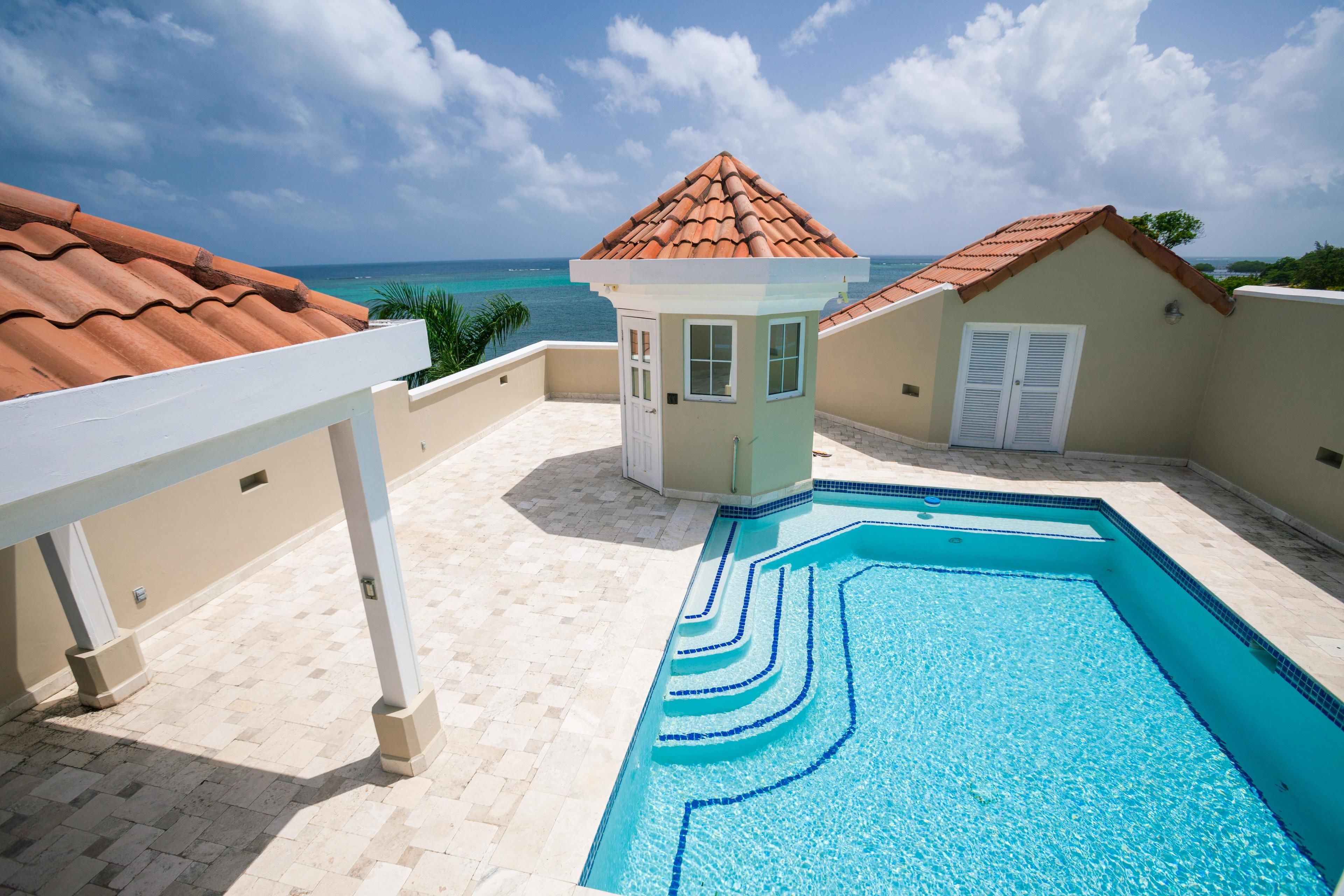 condo, 2 bedrooms, terrace, ocean view | pool | outdoor pool