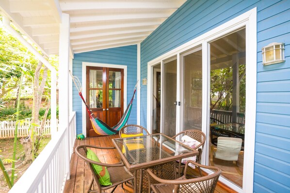 Resortwoning, 3 slaapkamers, terras, uitzicht op tuin | Uitzicht vanaf balkon