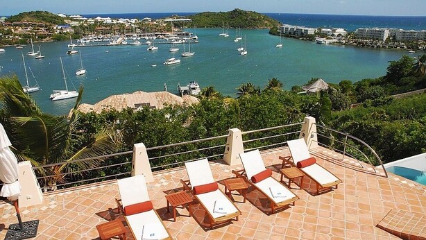 Sun deck - La Brise by RedAwning (Oyster Pond)
