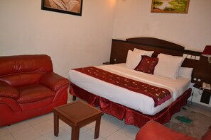 Deluxe Room | View from room - Le Luxtral Hôtel (Yaoundé)
