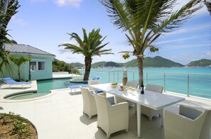 Villa, 3 Schlafzimmer | Speisen im Freien