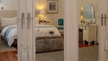 Room | Premium bedding, minibar, in-room safe, iron/ironing board