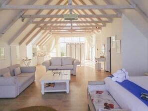 Cobertura conforto (Ocean Penthouse) | 1 quarto, cofres nos quartos, Wi-Fi de cortesia, roupa de cama