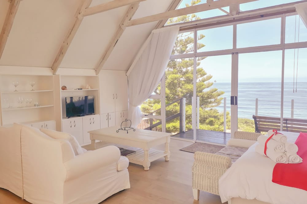 Whales Way Ocean Retreat