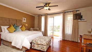 Luxury Room | Egyptian cotton sheets, premium bedding, in-room safe, desk
