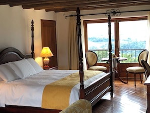 Chambre Simple, 1 très grand lit | Literie de qualité supérieure, coffres-forts dans les chambres