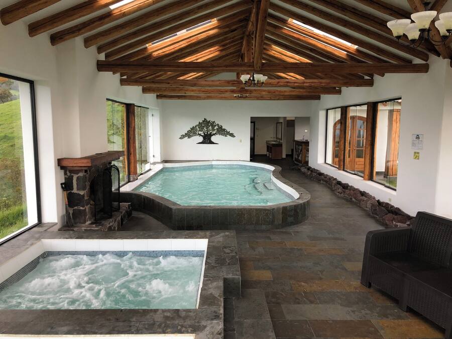 Tina de hidromasaje interior